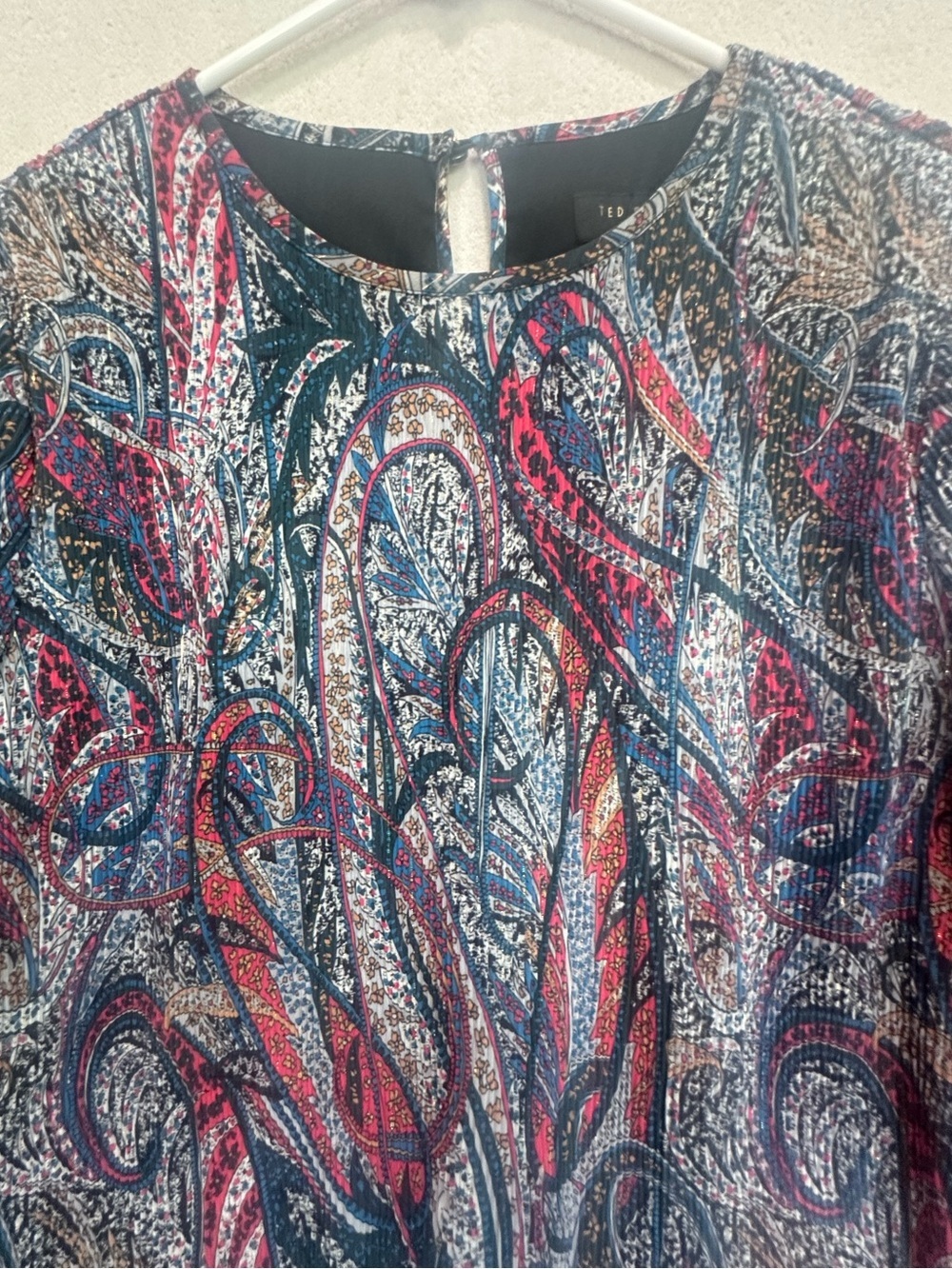 Ted Baker London Women's Beaatha Pleated Lined Paisley Print Top Sz 6/8 - Picture 3 of 15